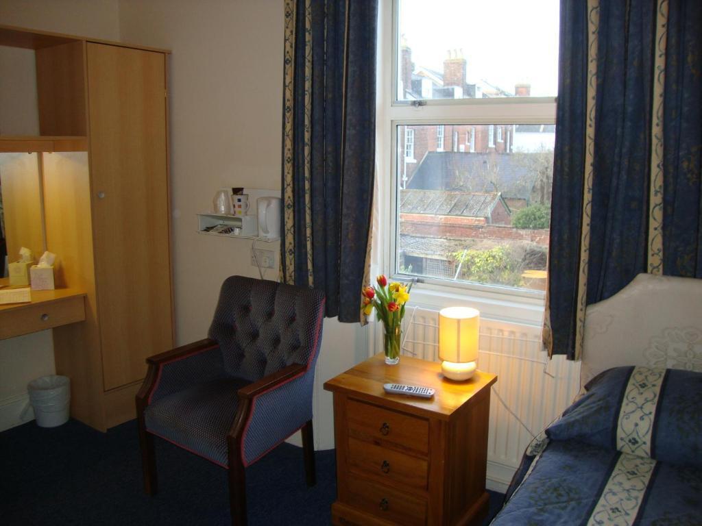 Clock Tower Hotel Exeter Pokoj fotografie